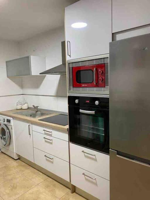 Precioso Apartamento En Zona De Playa Алмерия Екстериор снимка